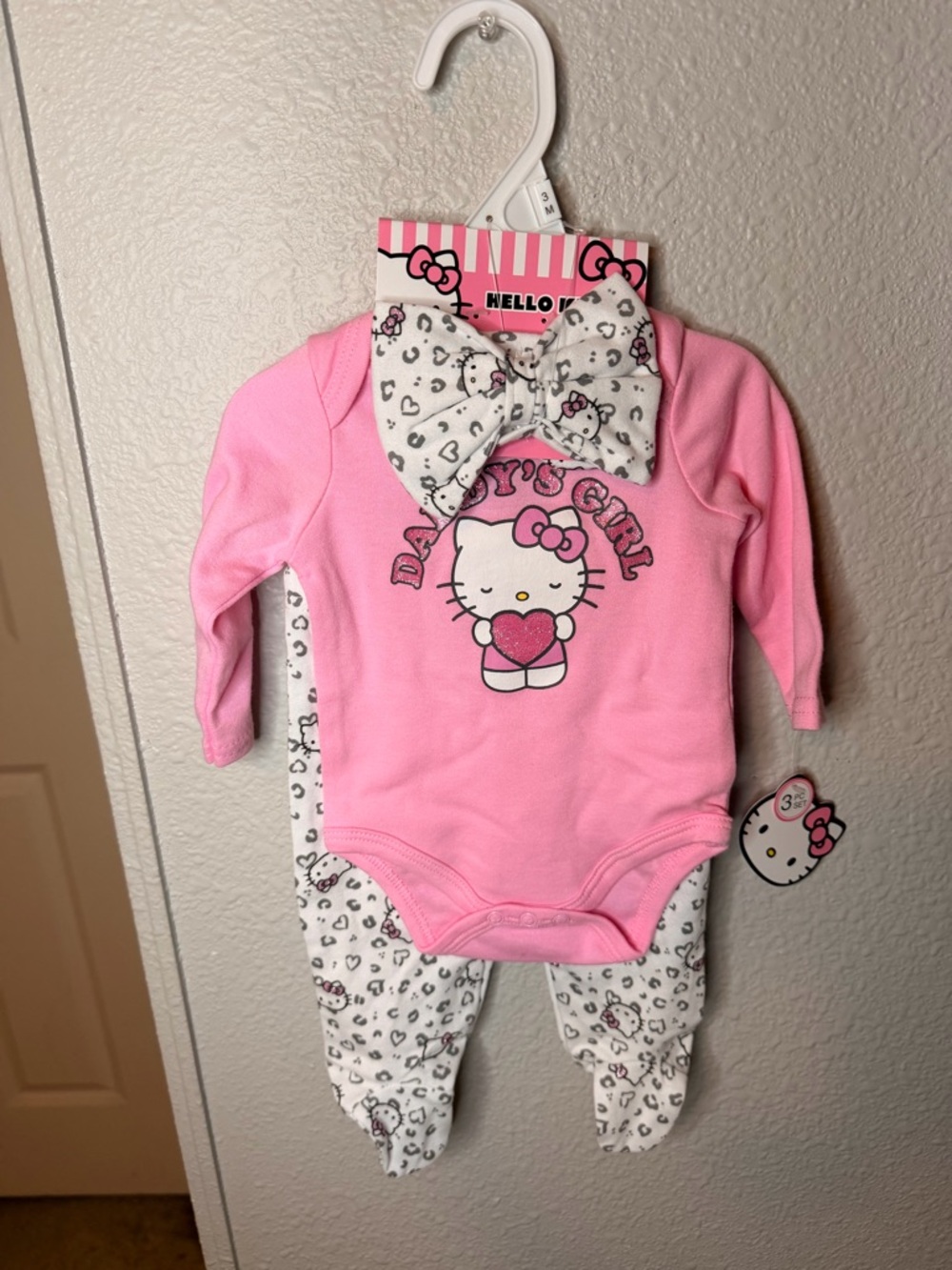 Hello Kitty "Daddy's Girl" Pink Baby Bodysuit & Footed Pants Set